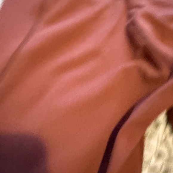 Fabletics Rust Leggings - Picture 4 of 4